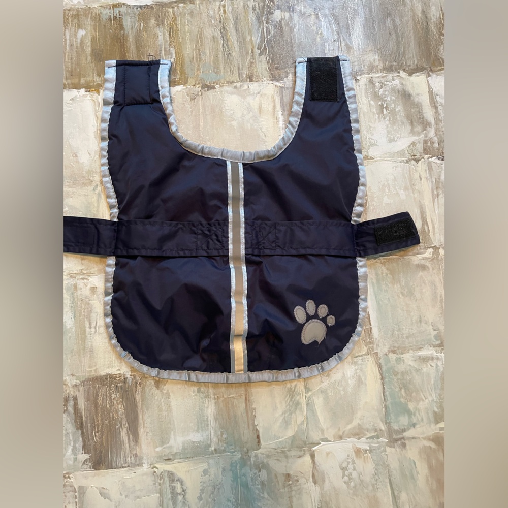 Zack and Zoey Thermapet Dog Coat in size Small